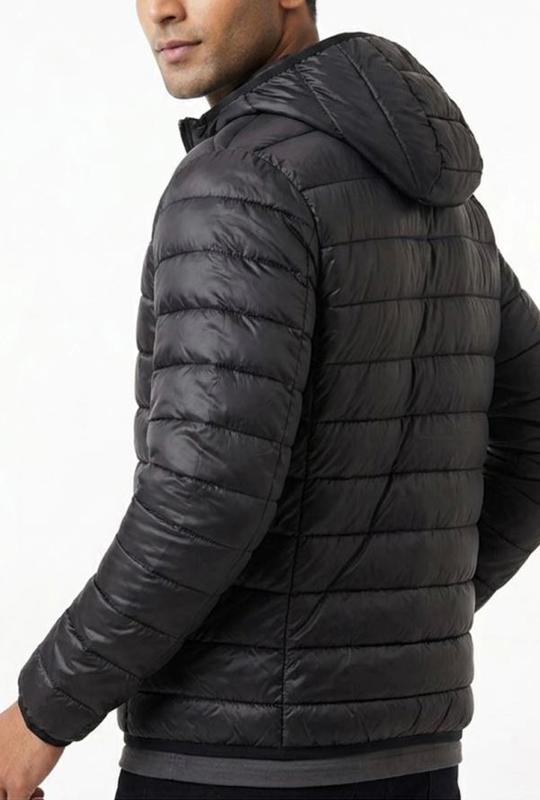 CAMPERA UNIQLO AGOSH
